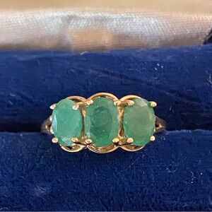 ✨ Vintage CID 10K Gold Emerald Ring – 3 Stone Design ✨size 8